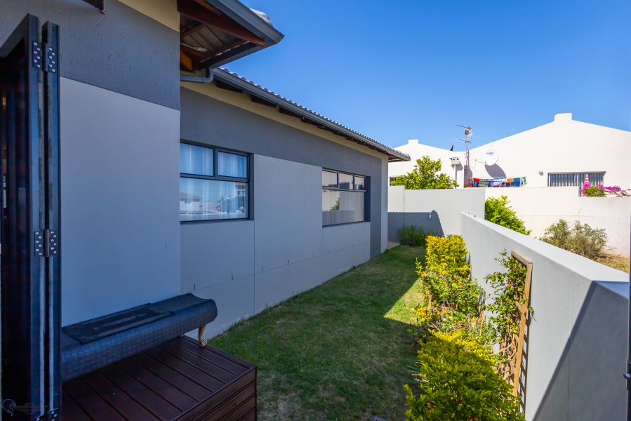 3 Bedroom Property for Sale in Country Club Western Cape